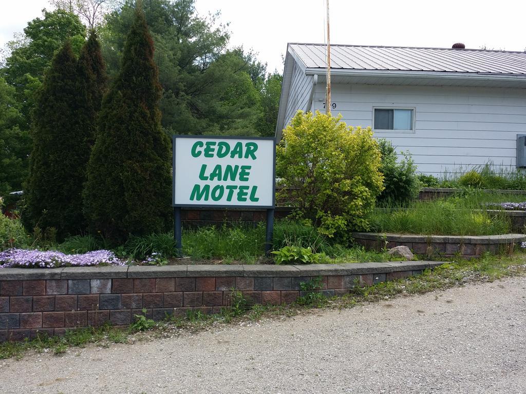 Cedar Lane Motel Брейсбрідж Екстер'єр фото